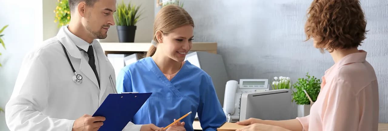 Kto kieruje pracownika na badania profilaktyczne i jakie są jego obowiązki?